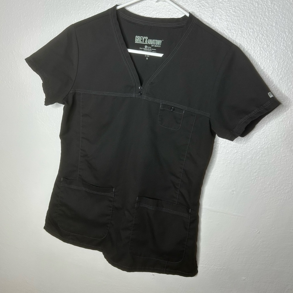 Grey's Anatomy Black V-Neck Scrub Top - Picture 2 of 4
